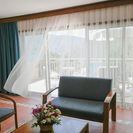 Otel Happy